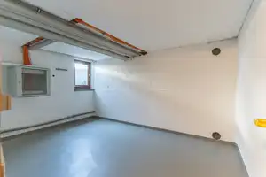 Architektenvilla mit drei separaten Apartments und Garten in Vohburg zu verkaufen – Pfaffenhofen an der Ilm (Kreis) – Vorschaubild 27