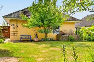 Begehrt, grün & voller Chancen: Ihr Familienbungalow zum freien Gestalten – Die vollständige Adresse der Immobilie erhältst du vom Anbieter., 18055 Brinckmansdorf, Rostock – Vorschaubild 2