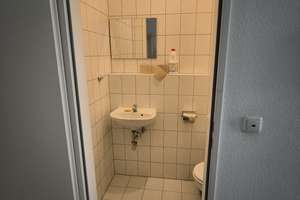 Gemütliche 2,5 Zimmerwohnung in zentraler Lage mit Tiefgaragenstellplatz – Schwabstraße 33A, 70197 Rotebühl, Stuttgart – Vorschaubild 10