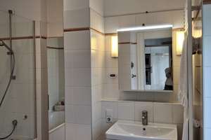 Seltene Gelegenheit - Lichtdurchflutete Jugendstil Altbauwohnung  in Oberkassel – 40549 Oberkassel, Düsseldorf – Vorschaubild 21