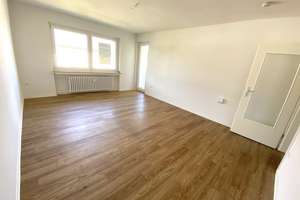 Ab sofort frei: Helle 3-Zimmer-Wohnung mit modernem Bad und Balkon – Mintarder Weg 23, 40472 Unterrath, Düsseldorf – Vorschaubild 1