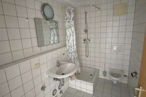Schönefeld-Abtnaundorf * Renoviert* helle 1 Zi.-Whg.* Duschbad* Keller* SP anmietbar – Gorkistrasse 33-35, 4347 Schönefeld-Ost, Leipzig – Vorschaubild 2