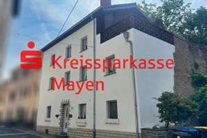 Charmantes Stadthaus mit Dachterrasse im Herzen von Andernach – Die vollständige Adresse der Immobilie erhältst du vom Anbieter., 56626 Andernach – Vorschaubild 1