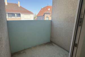 Nur wenige Schritte zum Rosenaupark – bezugsfreie 3-Zimmer-Wohnung – Die vollständige Adresse der Immobilie erhältst du vom Anbieter., 90429 Himpfelshof, Nürnberg – Vorschaubild 4