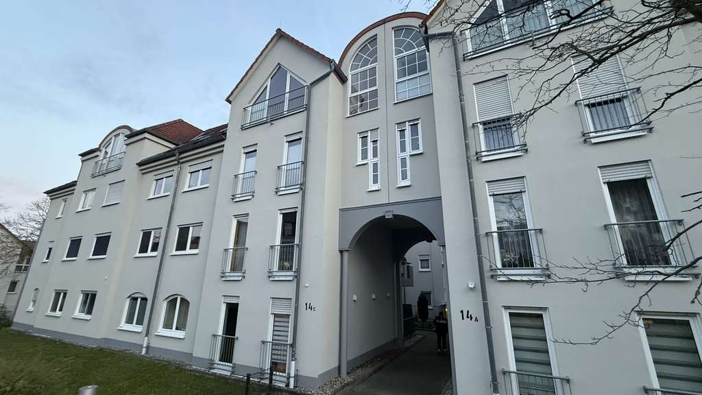 Immobilie in Rüdesheim am Rhein - *** Tolle Lage *** 2-Zimmer-Whg. mit Ausblick als Kapitalanlage oder Selbstnutzung *** - Bild 1