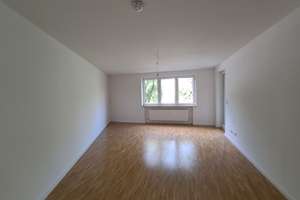 Ruhige 4-Zimmer-Wohnung – Alfred-Döblin-Straße 11, 81737 Neuperlach, München – Vorschaubild 2