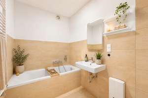 Einziehen & wohlfühlen: Modernisierte 3-Zimmer-Wohnung mit Loggia & Garage in Hannover - Döhren – Die vollständige Adresse der Immobilie erhältst du vom Anbieter., 30519 Döhren, Hannover – Vorschaubild 9