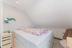 Attraktives Dreifamilienhaus in Stuttgart-Vaihingen – Traumgarten & freie EG-Wohnung – Die vollständige Adresse der Immobilie erhältst du vom Anbieter., 70563 Heerstraße, Stuttgart – Vorschaubild 27