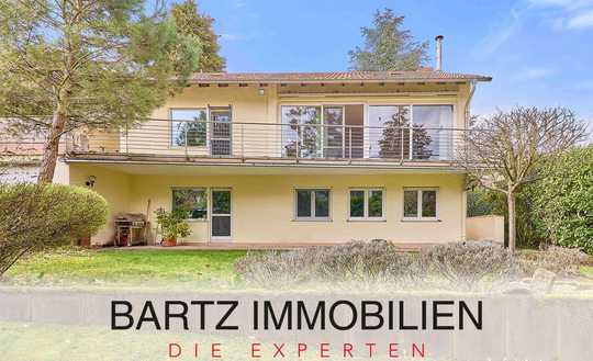 Repräsentatives Architektenhaus mit imposantem Garten & Einliegerwohnung in absoluter Spitzenlage