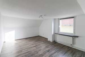 Gepflegtes Einfamilienhaus mit Balkon und langjährig vermieteter Kiosk als Einnahmequelle – Gifhorn (Kreis) – Vorschaubild 9