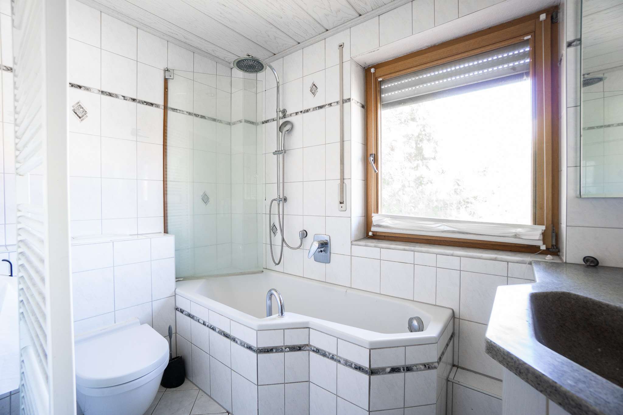 Immobilie in Sigmaringen - Bezahlbar wohnen, selbst gestalten – Doppelhaushälfte mit Garten und viel Potenzial - Bild 0