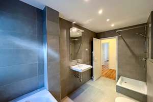 Moderne Wohnung mit zwei Balkonen und Aufzug!*Bad & Böden neu* – Die vollständige Adresse der Immobilie erhältst du vom Anbieter., 65195 Rheingauviertel / Hollerborn, Wiesbaden – Vorschaubild 7