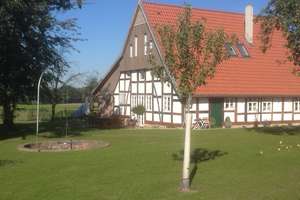 Charmantes Fachwerkhaus in ruhiger Bad Salzufler Lage – Die vollständige Adresse der Immobilie erhältst du vom Anbieter., 32107 Bad Salzuflen – Vorschaubild 1