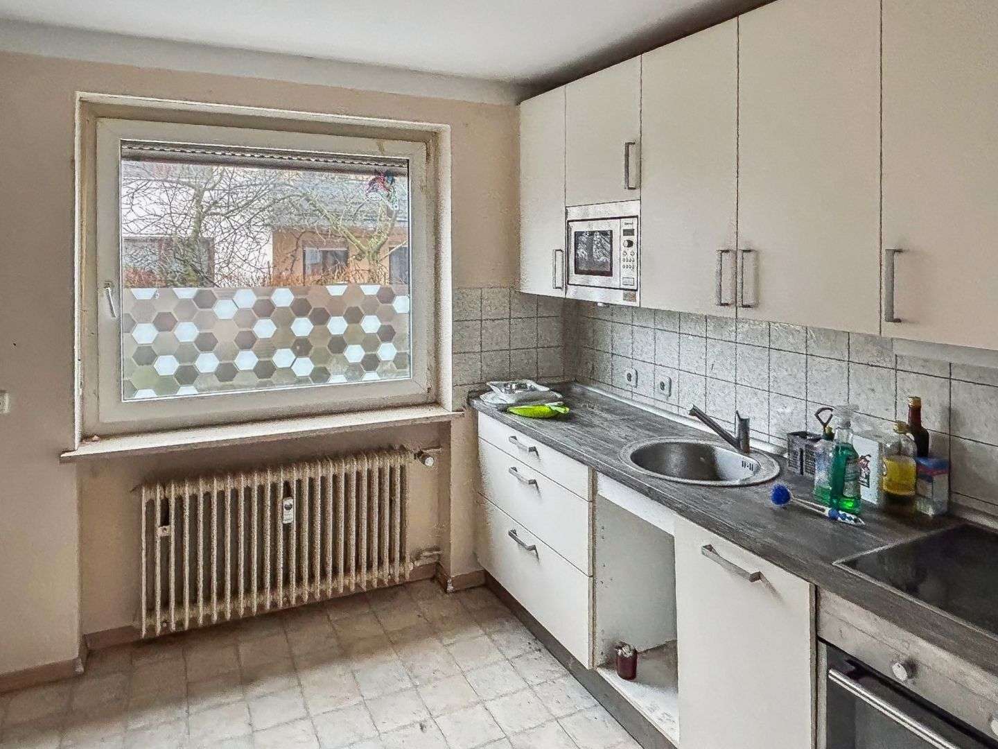 Immobilie in Obertraubling - Mehrfamilienhaus zur Sanierung und Erweiterung in Obertraubling - Bild 2