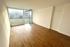 Helle 2-Zimmer-Wohnung mit Balkon zzgl. Garagen- und Außenstellplatz. – Johann-Clanze-Straße 53, 81369 München – Vorschaubild 1