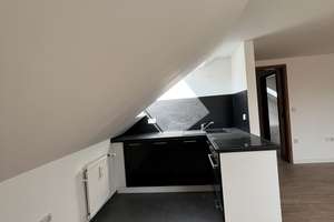 Chill-Oase im Dachgeschoss - lichtdurchflutete 2 Zimmer mit moderner EBK – Schlesierstraße 7, 38448 Vorsfelde, Wolfsburg – Vorschaubild 4
