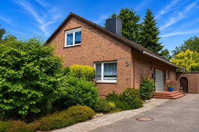Großzügiges Einfamilienhaus mit schönem Garten und vielseitigen Nutzungsmöglichkeiten