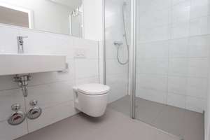 Sonniges 1-Zimmer-Apartment mit Balkon in Schwabing! – Leopoldstraße 204, 80804 Neufreimann, München – Vorschaubild 5