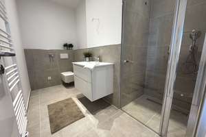 PROVISIONSFREI.. SEHR SCHÖNE, HELLE DACHGESCHOSS-WOHNUNG M. 2 BÄDER U. TERRASSE, LIFT U. WEITBLICK – John-Schehr-Str. 4, 10407 Prenzlauer Berg, Berlin – Vorschaubild 17
