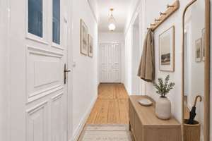 Altbaucharme mit Entwicklungspotenzial – 4-Zimmer Altbauwohnung nahe dem Schanzenviertel – Die vollständige Adresse der Immobilie erhältst du vom Anbieter., 22767 Altona-Altstadt, Hamburg – Vorschaubild 4