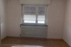 **freundliche, helle 3-Zi.-Wohnung, zentral gelegen** – 36199 Rotenburg an der Fulda – Vorschaubild 5