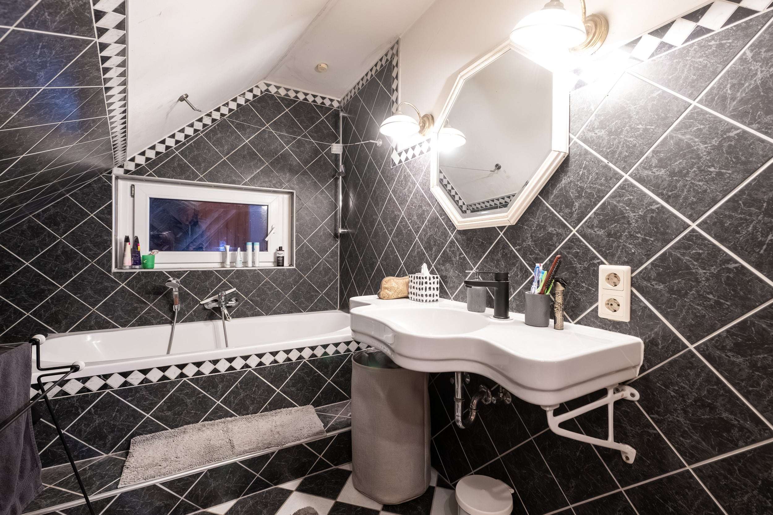 Immobilie in Humptrup - Friesenhaus unter Reet in traumhafter und absoluter Natur-Alleinlage - Bild 4