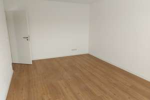 Panoramablick! Wunderschöne, helle und gemütliche Wohnung mit Terrasse und Balkon in der Innenstadt! – Bahnhofstraße 61/63, 66111 St. Johann, Saarbrücken – Vorschaubild 11