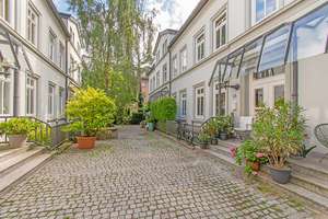 Stilvolles Stadthaus in unmittelbarer Alsternähe – Die vollständige Adresse der Immobilie erhältst du vom Anbieter., 20148 Rotherbaum, Hamburg – Vorschaubild 2