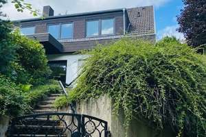 Charmante Maisonette-Wohnung mit Terrasse im Herzen von Essen-Bredeney – Fuchsgang 3, 45133 Bredeney, Essen – Vorschaubild 1