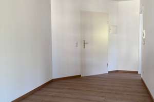 !! Charmante Maisonettewohnung nähe DEZ !! – 93059 Reinhausen, Regensburg – Vorschaubild 7