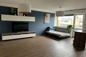 "Haus am Park" 
4,5 Zimmer-Wohnung mit Einbauküche in 47226
Duisburg-Rheinhausen "Aufzug vorhanden – Die vollständige Adresse der Immobilie erhältst du vom Anbieter., 47226 Hochemmerich, Duisburg – Vorschaubild 9