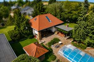 Einfamilienhaus mit parkähnlichem Grundstück - Wohnen in außergewöhnliche Privatsphäre – Die vollständige Adresse der Immobilie erhältst du vom Anbieter., 4288 Holzhausen, Leipzig – Vorschaubild 2