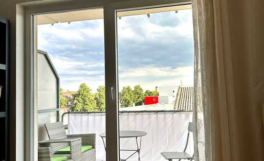 Schöne Wohnung ideal für Studierende mit sonnigem Balkon und Blick über die Dächer Mannheims