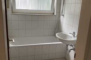 Ansprechende 3-Zimmer-Wohnung mit EBK in Mönchengladbach – Frankenfeld 1, 41169 Mönchengladbach – Vorschaubild 6