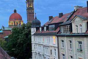Exklusive, Möblierte 2,5-Raum Wohnung in Bestlage von Schwabing    – Viktor-Scheffel-Straße 4, 80803 Neuschwabing, München – Vorschaubild 1