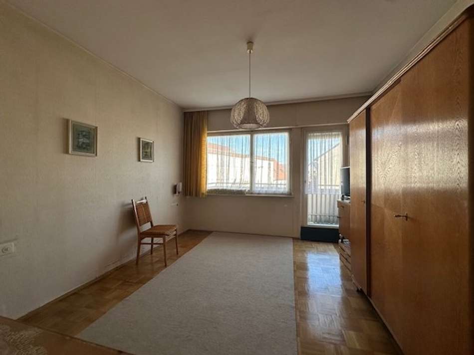 Zimmer 1 OG