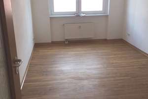Zur Angebotsübersicht helle 3-Zimmer-Wohnung mit Balkon in guter Lage ruhig und grün – Rostocker Straße 23, 39124 Neue Neustadt, Magdeburg – Vorschaubild 11