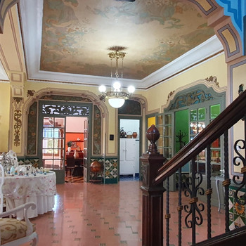 Spektakuläre historische Villa im Herzen von Buñol – Ein Juwel aus dem Jahr 1930 mit Charme und Pres