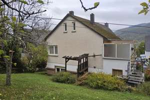 Geräumiges Einfamilienhaus mit Garage in Bullay – Bergstraße 62, 56859 Bullay – Vorschaubild 3