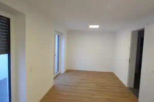 Erstbezug mit gehobener Ausstattung auf drei Etagen mit Garten – 74193 Heilbronn (Kreis) – Vorschaubild 9