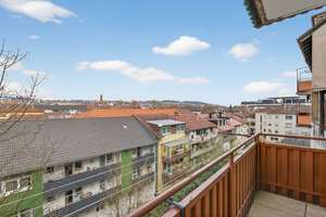 3-Zi.-Wohnung mit Balkon und Blick über den Dächern - Pforzheim