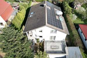Platz für drei Generationen, Technik für die Zukunft: Willkommen im neuen Zuhause." – Die vollständige Adresse der Immobilie erhältst du vom Anbieter., 12621 Kaulsdorf, Berlin – Vorschaubild 3