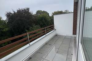 Großzügige 3,5-Zimmer-Wohnung mit Balkon und Blick ins Grüne