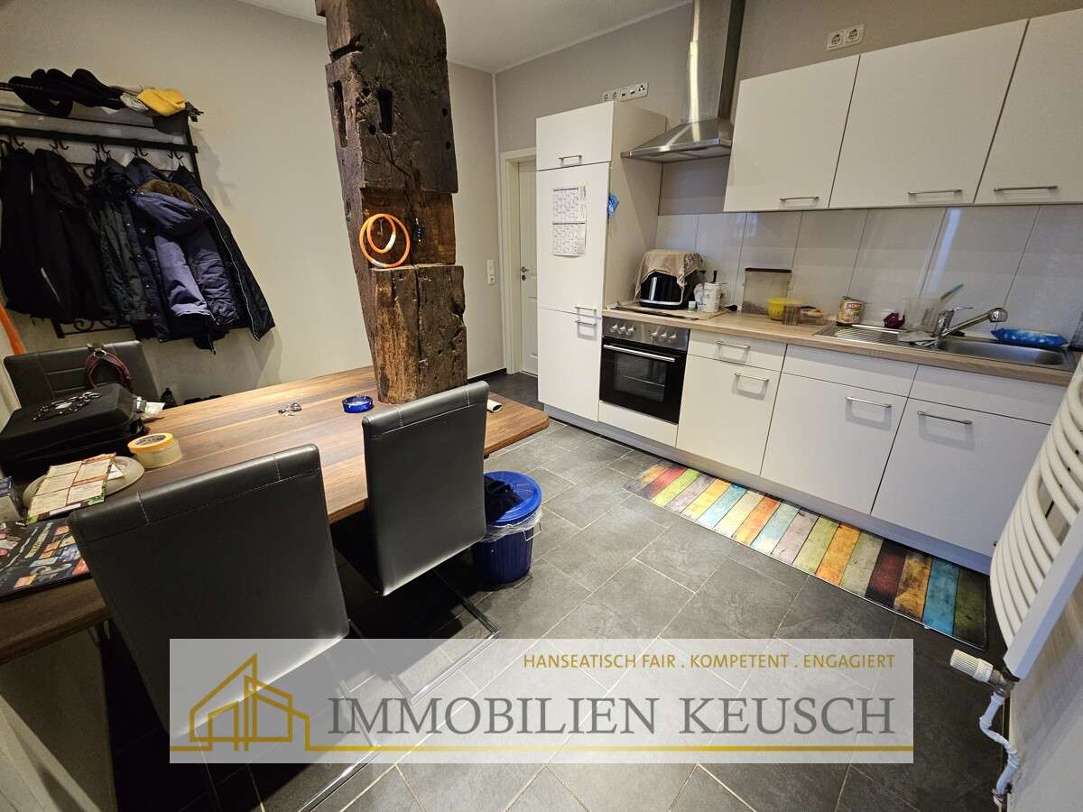 Immobilie in Thedinghausen - Arbeiten & Wohnen - Großer Hof mit 3 Gebäuden & vielen Parkplätzen - modernes Wohnhaus über 2 Etagen - Bild 2