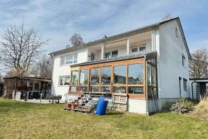 Plattling: Gr. Wohnhaus m. Anbau - vermietet - m. ca. 1.000 m2 Grund in zentraler u. ruhiger Lage – Die vollständige Adresse der Immobilie erhältst du vom Anbieter., 94447 Plattling – Vorschaubild 2