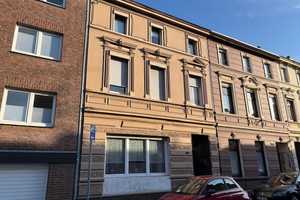 Komplett saniertes und renoviertes Stadthaus mit Garten und Garage – Mönchengladbach – Vorschaubild 1