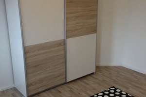 Familienfreundliche 95 m² Dachgeschosswohnung mit Einbauküche und großem Gartenpotenzial – Ludwigstr. 95-97, 63456 Steinheim, Hanau – Vorschaubild 2