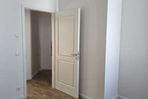 TOP - 4 Raum Wohnung Badewanne und Dusche mit Einbauküche ! – Otto-von-Guericke-Str. 57, 39104 Altstadt, Magdeburg – Vorschaubild 11