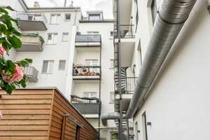 Ertragsstarke Kapitalanlage: Boardinghouse, Gastronomie & vier Wohnungen in Köln-Buchforst – Die vollständige Adresse der Immobilie erhältst du vom Anbieter., 51065 Buchforst, Köln – Vorschaubild 2