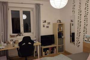 2 ZKB mit Balkon in Augsburg-Haunstetten – Die vollständige Adresse der Immobilie erhältst du vom Anbieter., 86179 Haunstetten-West, Augsburg – Vorschaubild 2